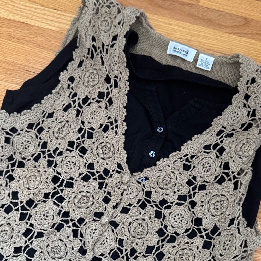 Crochet Lace Sleeveless Top - Brown - Picture 4 of 5